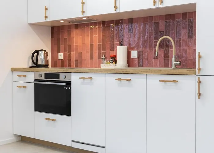 Apartment Oscar, A4 *